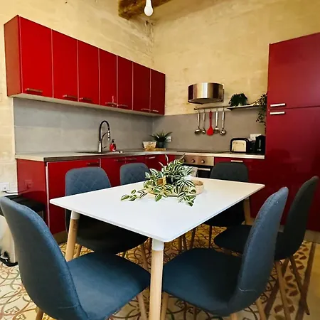 My In The Capital * Valletta